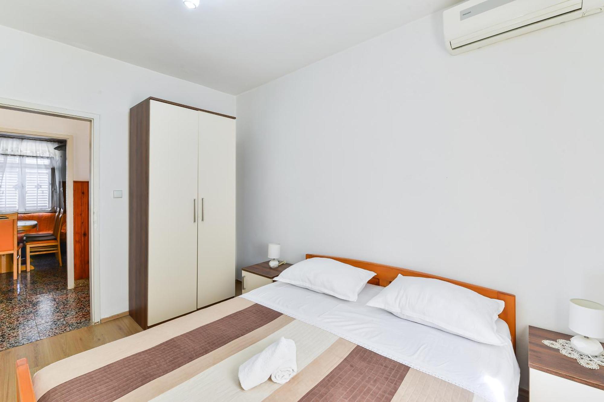 Apartments With A Parking Space Bibinje, Zadar - 12270 Номер фото