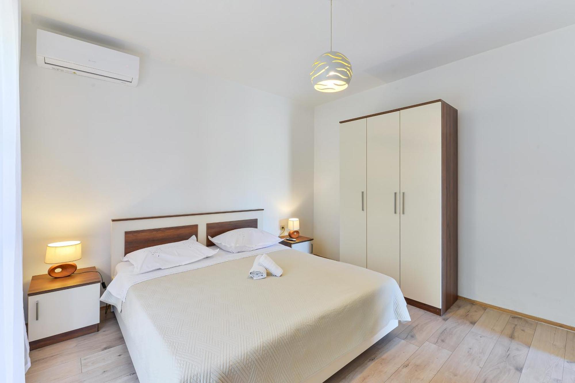 Apartments With A Parking Space Bibinje, Zadar - 12270 Номер фото